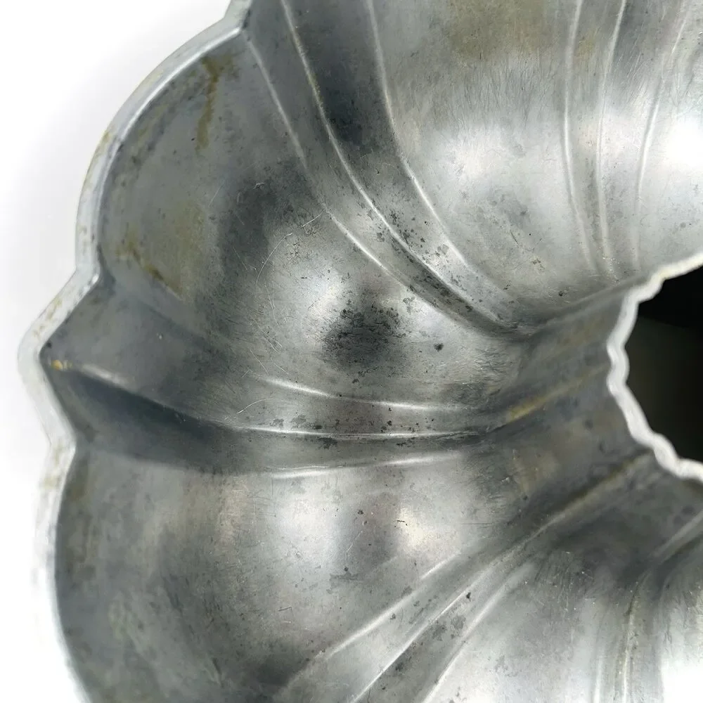 VTG Original Bundt Brand Northland Heavy Aluminum Fluted Tube Cake Pan USA 10 in